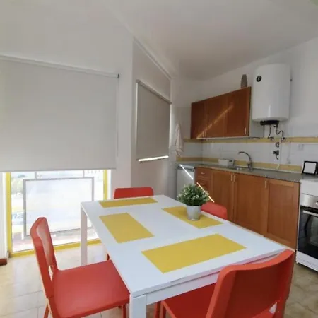 Charming With Balcony In Portimao, 55 Sqm, Pool View