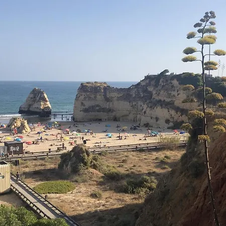Charming With Balcony In Portimao, 55 Sqm, Pool View Appartement
